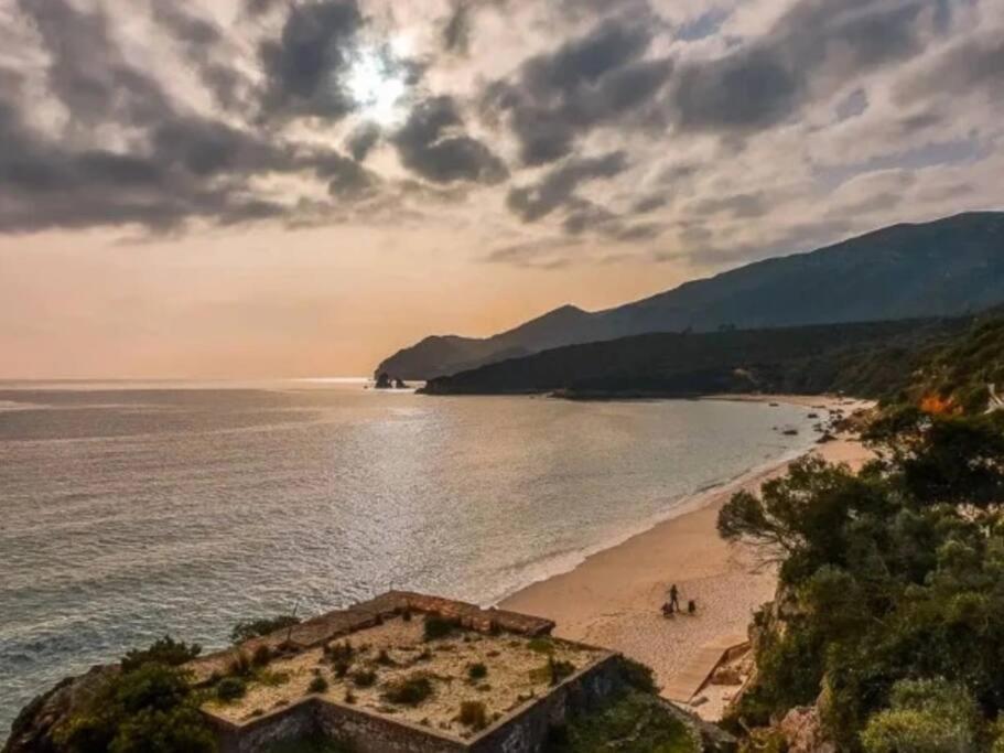 Casa Com Jardim Perto Da Praia Villa Sesimbra Kültér fotó
