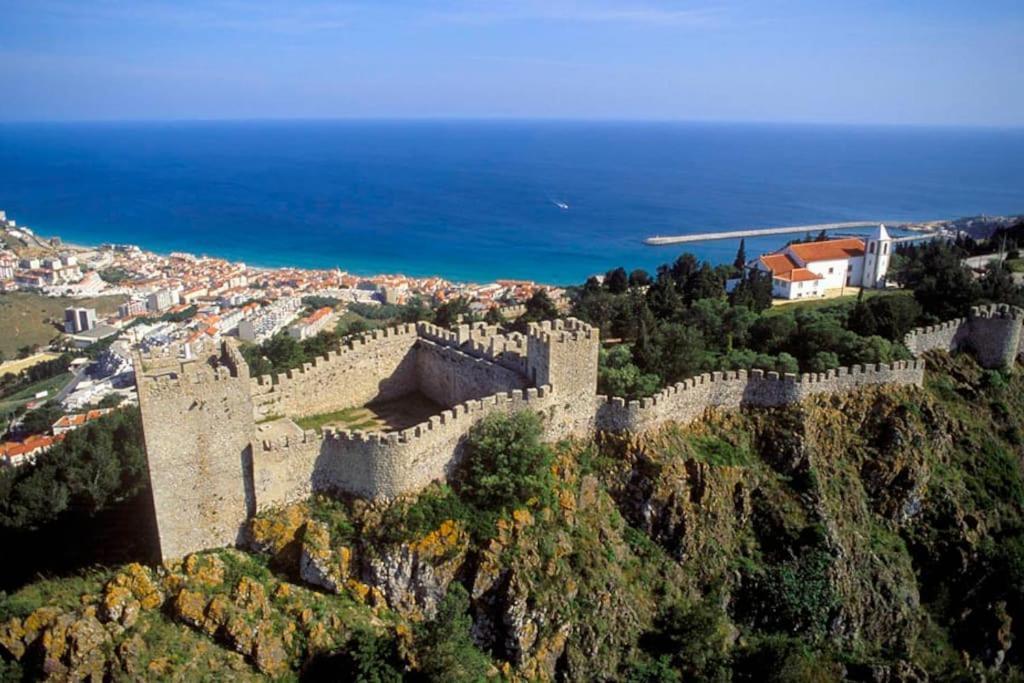 Casa Com Jardim Perto Da Praia Villa Sesimbra Kültér fotó